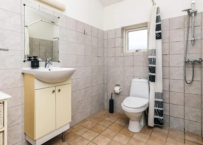 4 Star In Nyaraló
